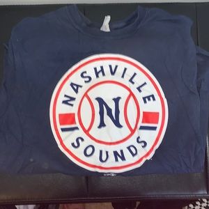 navy blue tee shirt